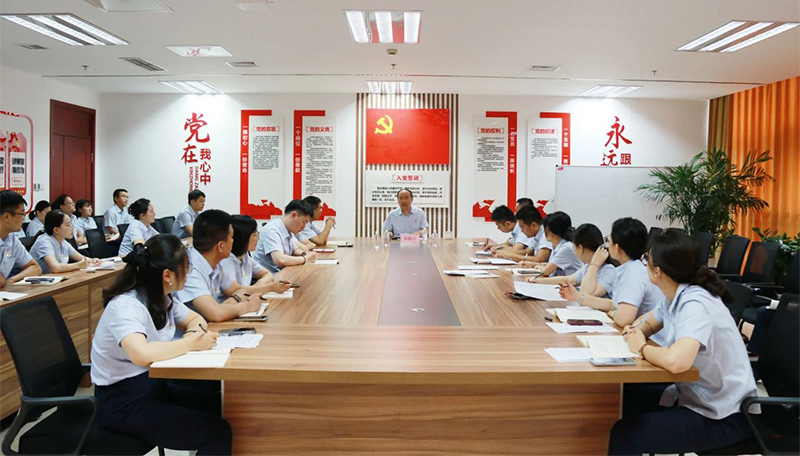 BEVITOR·伟德国际组织深入贯彻中央八项规定精神学习教育专题党课